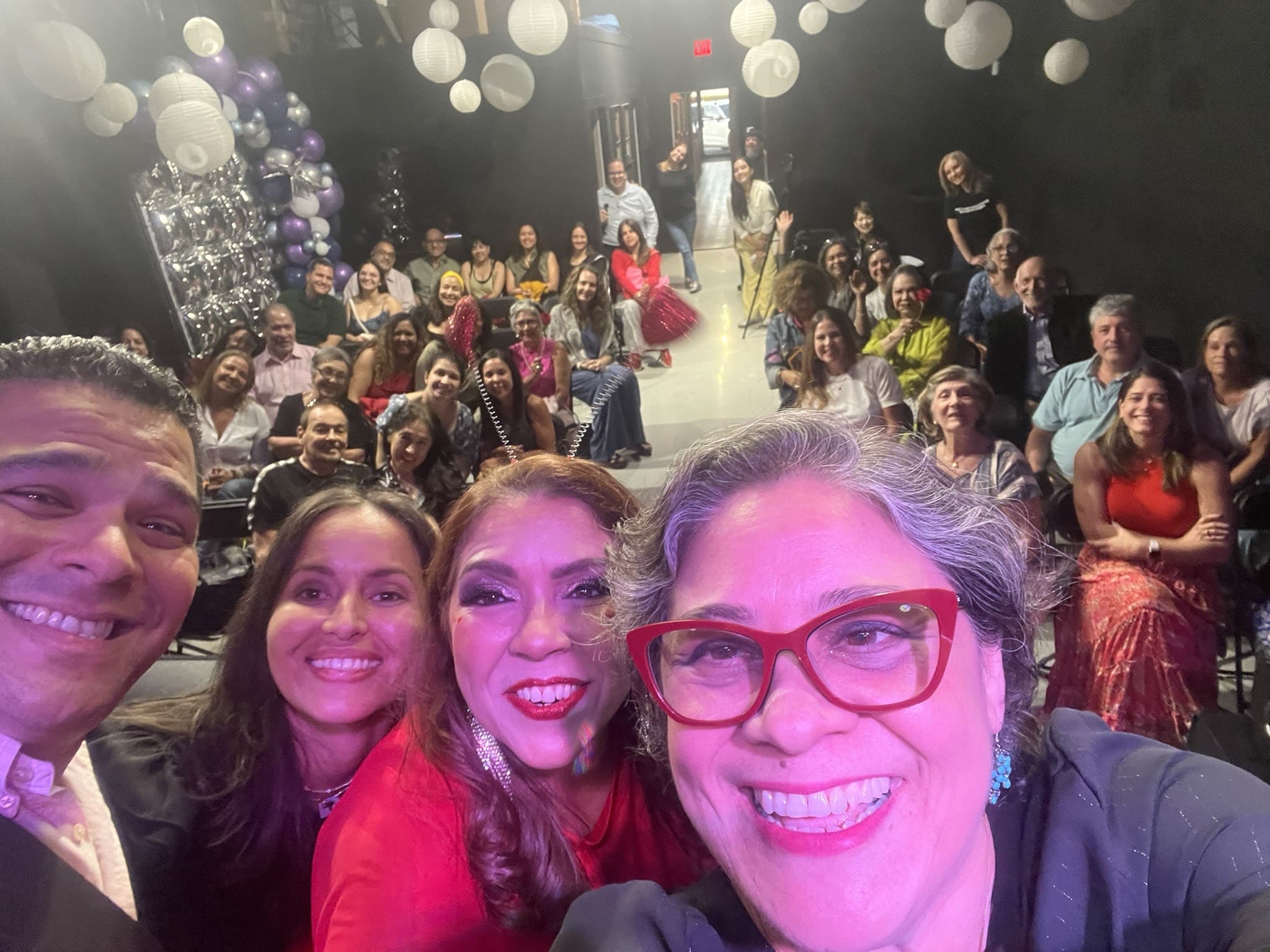 Quien es Ela Mor?