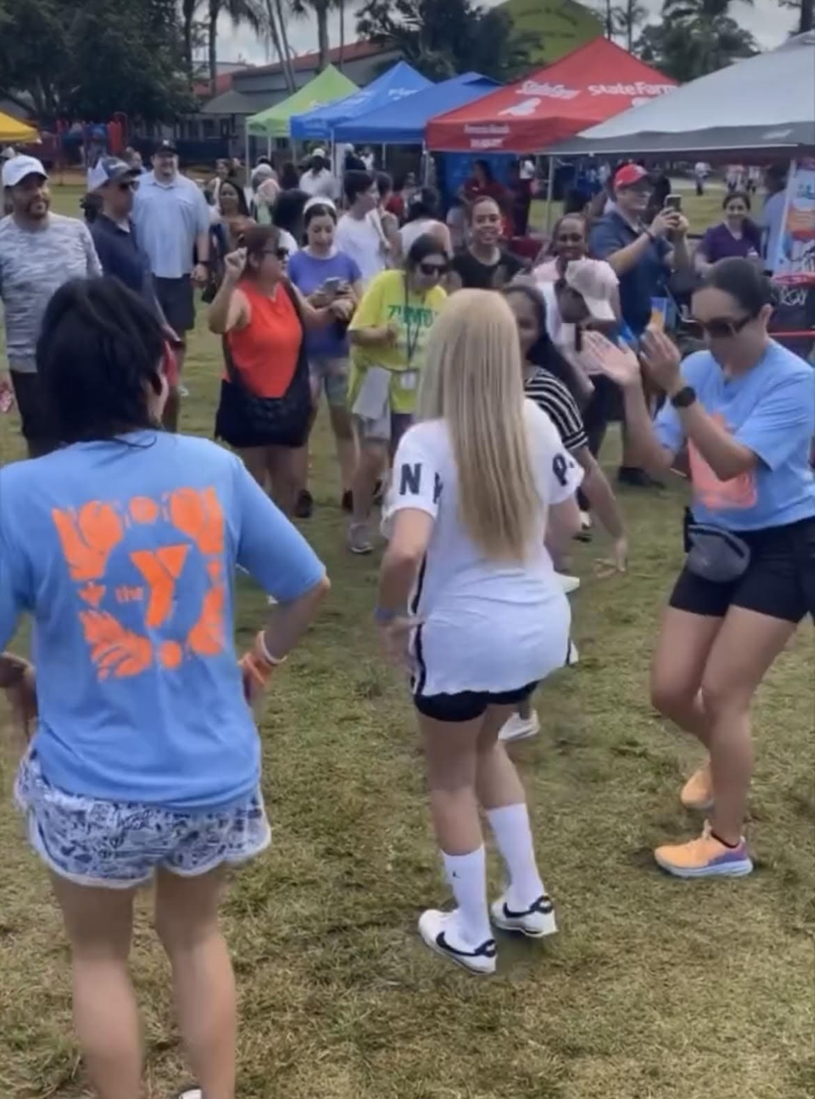 Baila Conmigo 